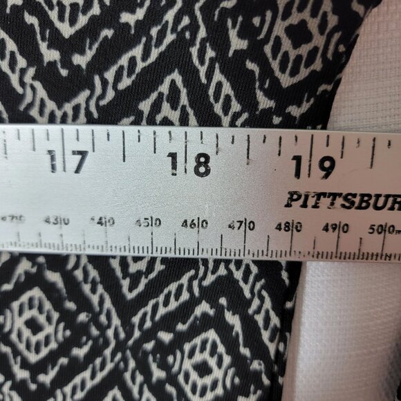 Mountain Mama Dress Knee Length Sz S/M Ruffle Bell Sleeves Black Diamond NWT USA - Picture 8 of 12